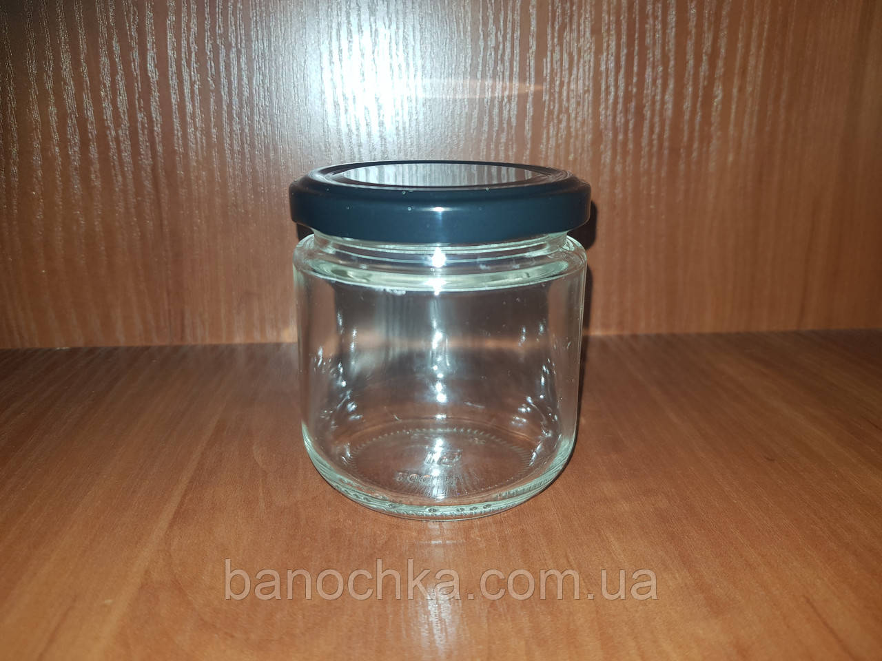 Банка скляна 200 мл із чорною кришкою ТО 66 (24 штуки)