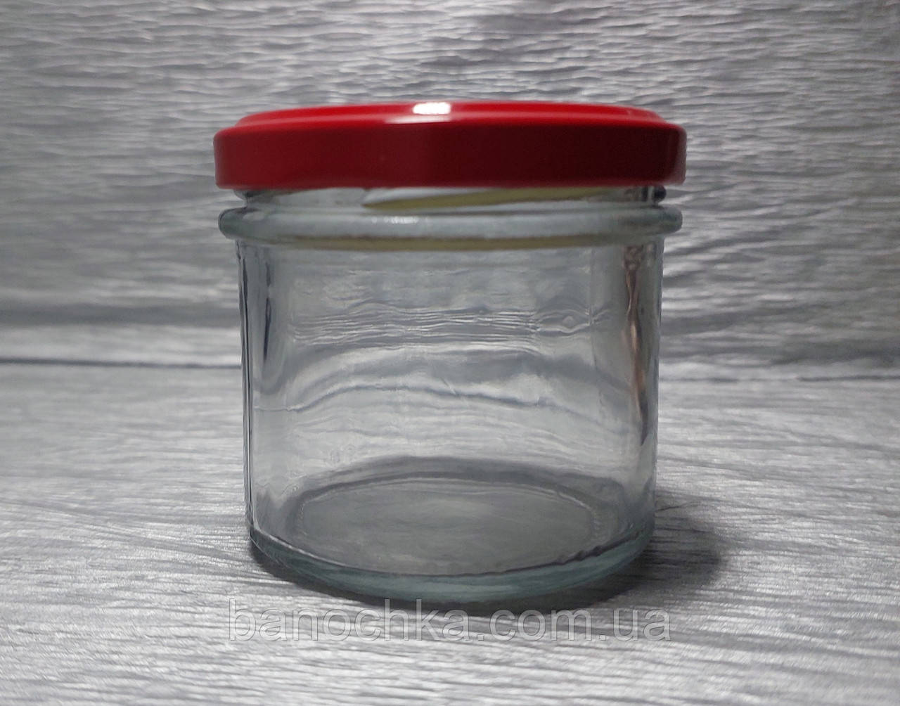 Банка скляна 135 мл з червоною кришкою 63 мм (25 штук)